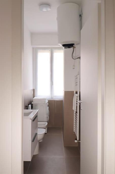 Ferienwohnung Bilocale Metro 4 Blu Frattini - Airport Linate Mailand Exterior foto